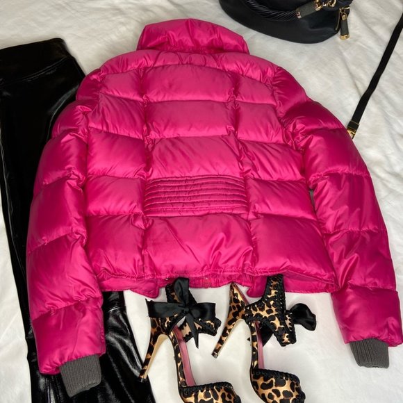 Hot Barbie pink BCBG puffer jacket/coat. - Picture 9 of 13
